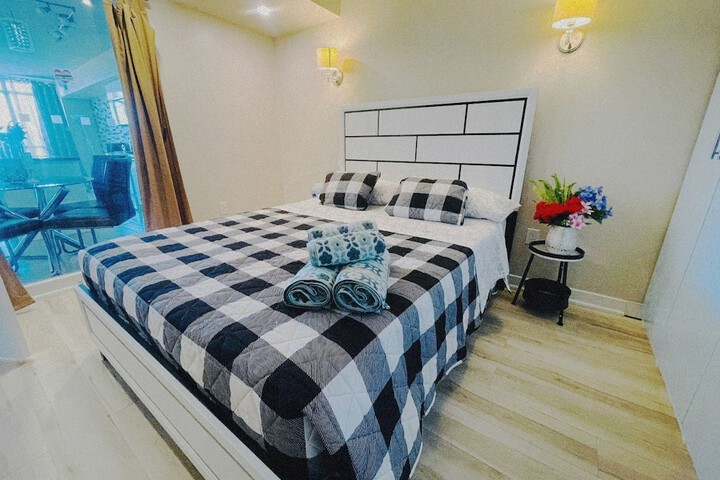 Room 18 of 70