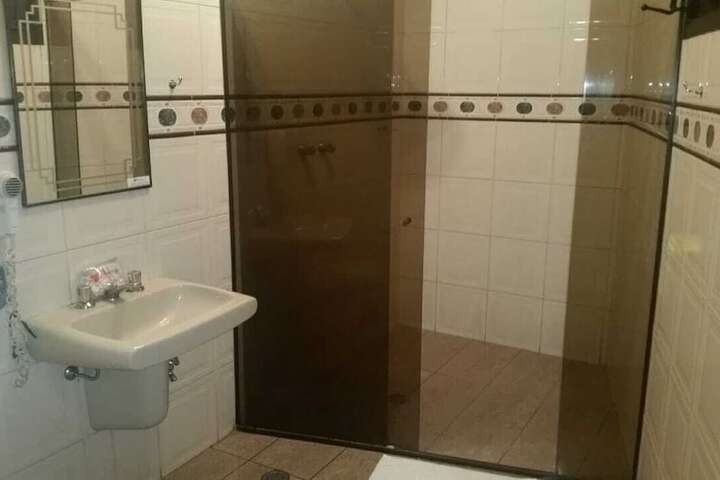 Room 20 of 28