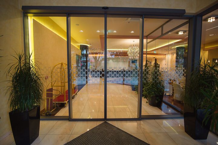 Hotel 141 of 146