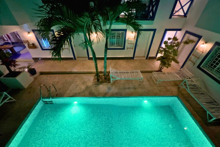 Hotel 10 of 13