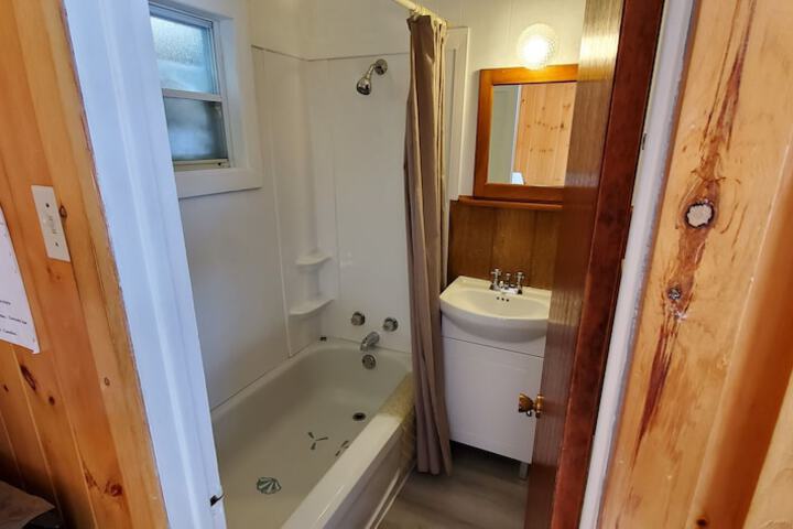 Room 15 of 32