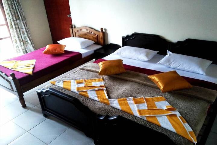 Room 2 of 7