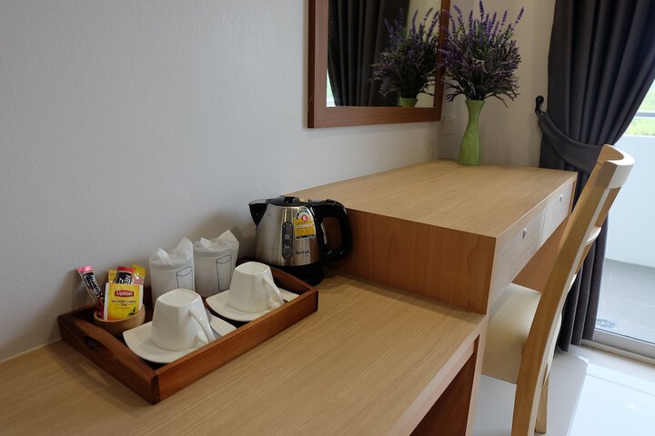 Breakfast/Coffee Service 12 of 26