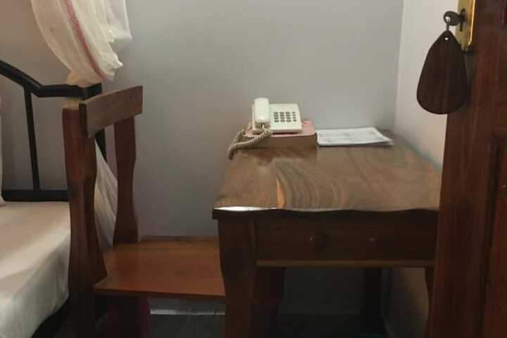 Room 13 of 29