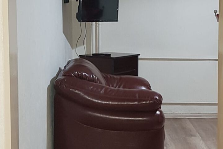 Room 12 of 37