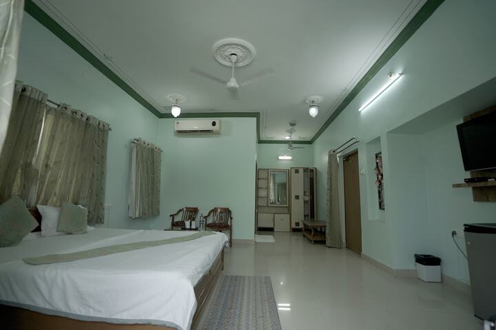 Room 6 of 59