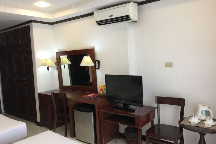 Room 21 of 39