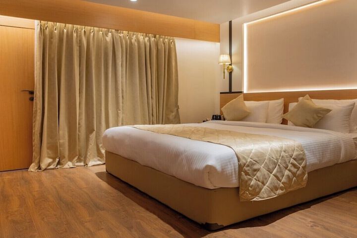 Room 10 of 61