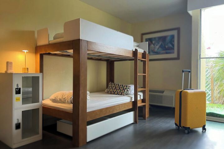 Room 4 of 24