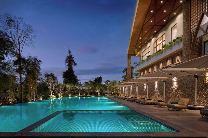 Pool 60 of 111