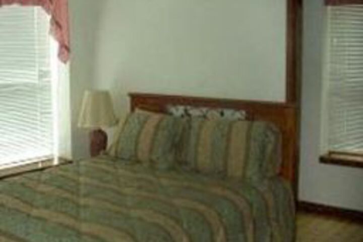 Image of Yaquina Bay Hotel Toledo