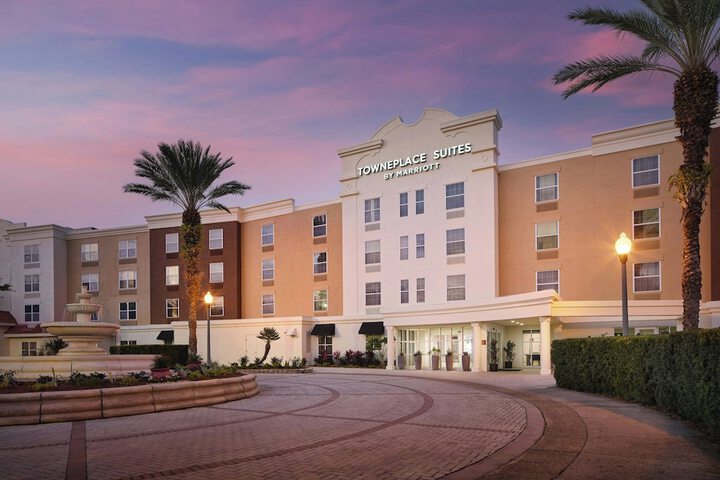 Hotel 32 of 32