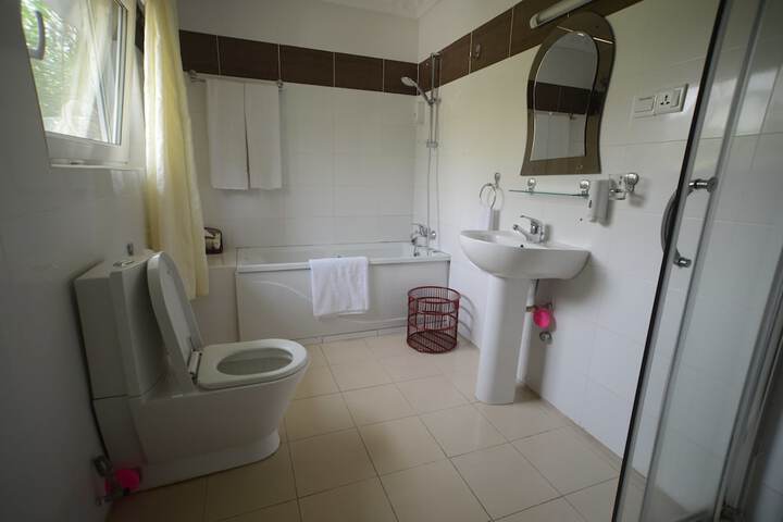 Room 43 of 59