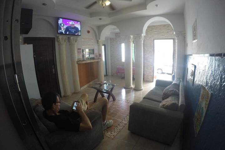 Room 17 of 27