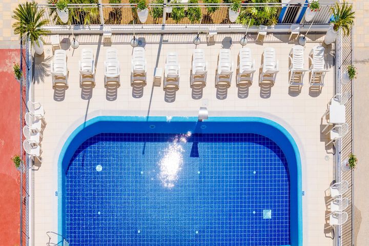 Pool 62 of 82