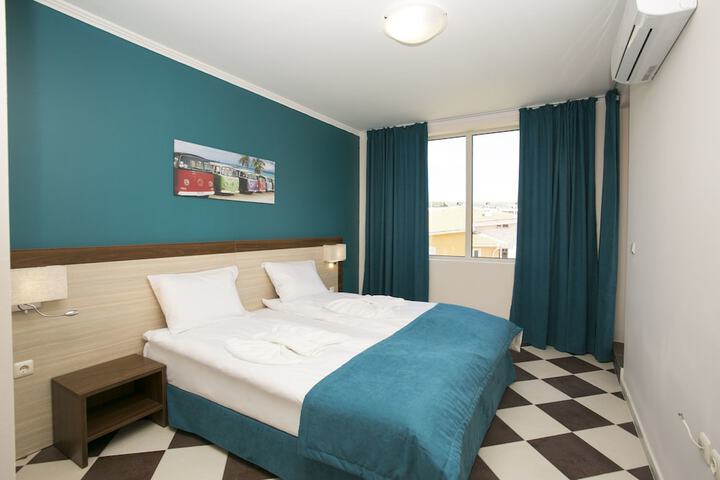 Room 7 of 95