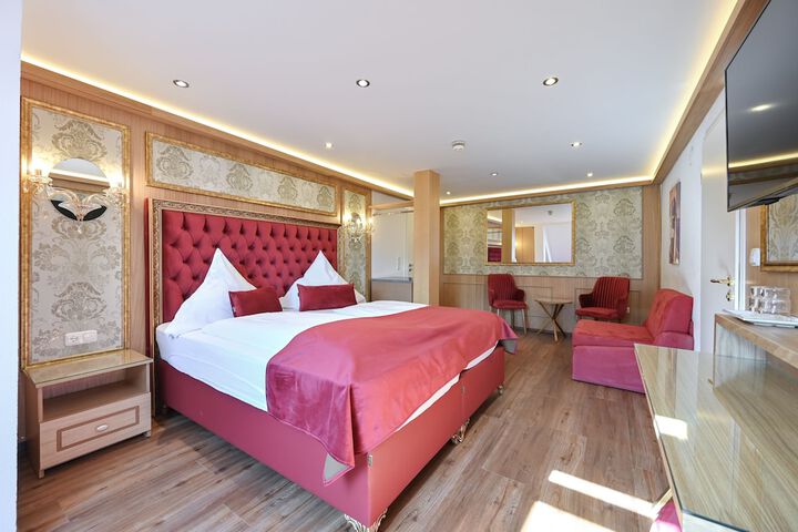 Room 15 of 74