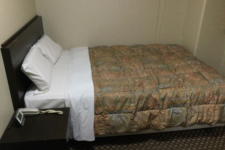 Room 19 of 44