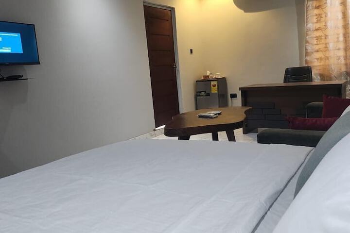 Room 14 of 23
