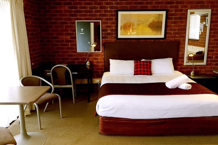 Room 5 of 39