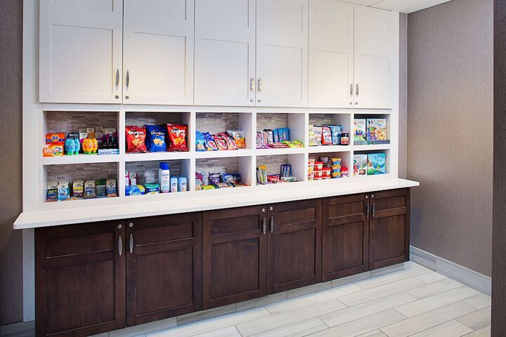 Snack bar