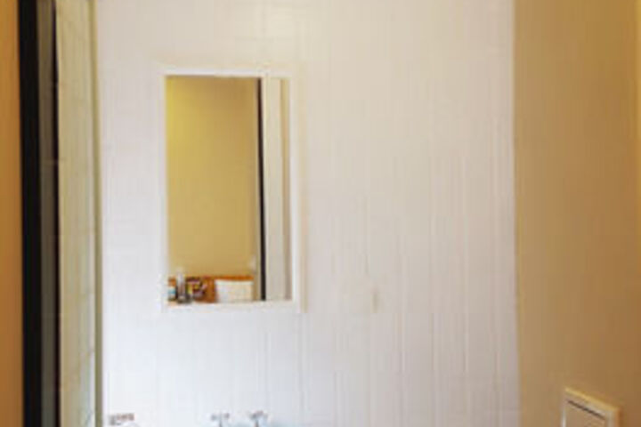Room 5 of 33