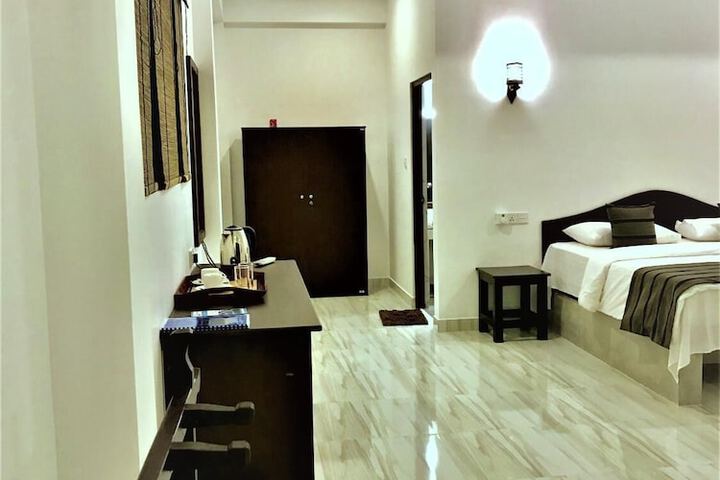 Room 4 of 56