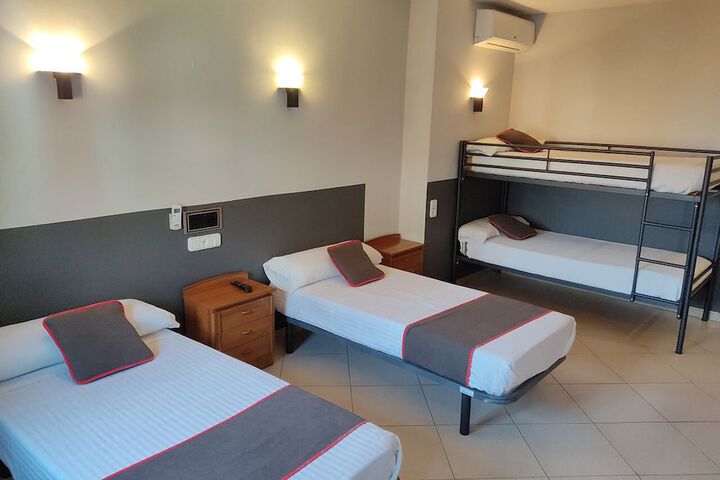 Room 18 of 31