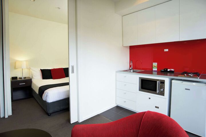 Room 16 of 44