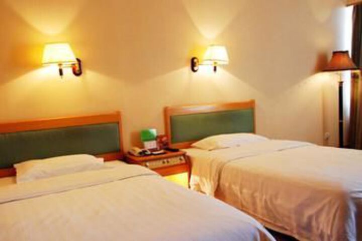 Room 10 of 70