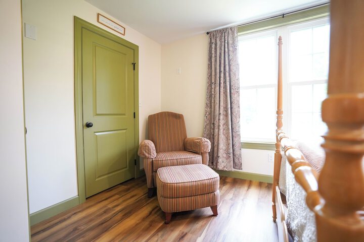 Room 41 of 230
