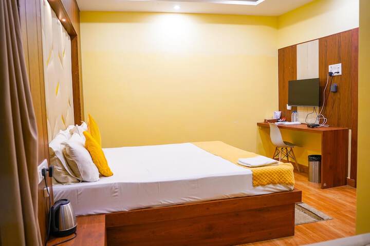Room 6 of 11