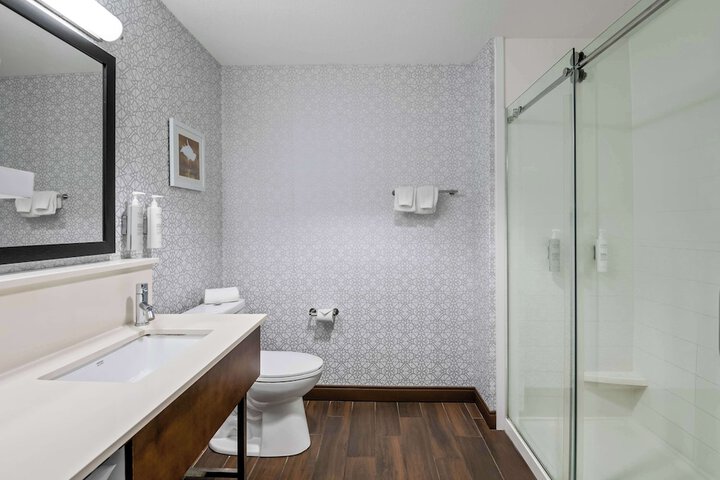 Bathroom shower