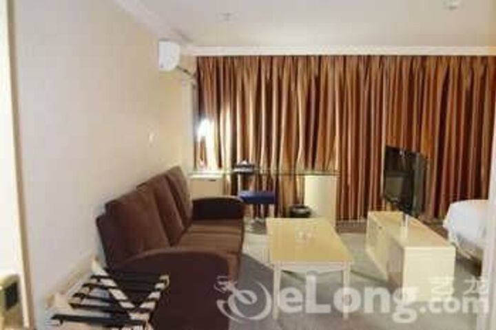 Room 34 of 57