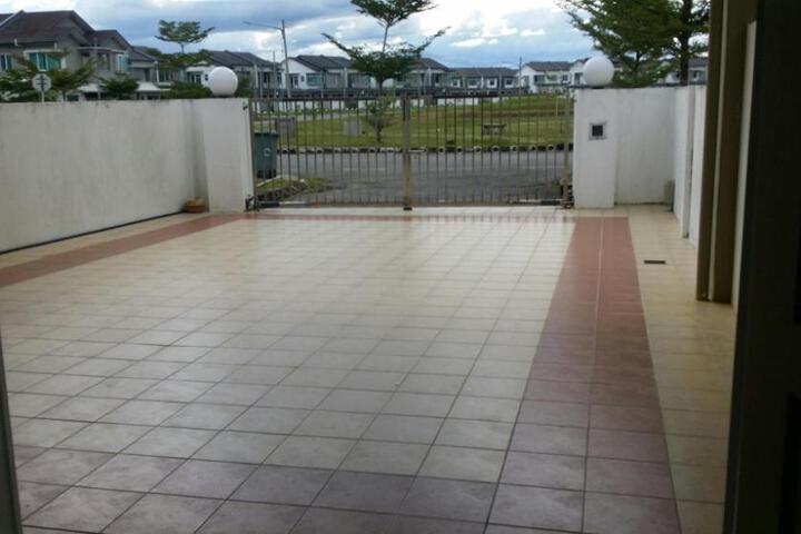 Property image 5
