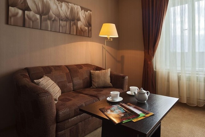 Room 6 of 22