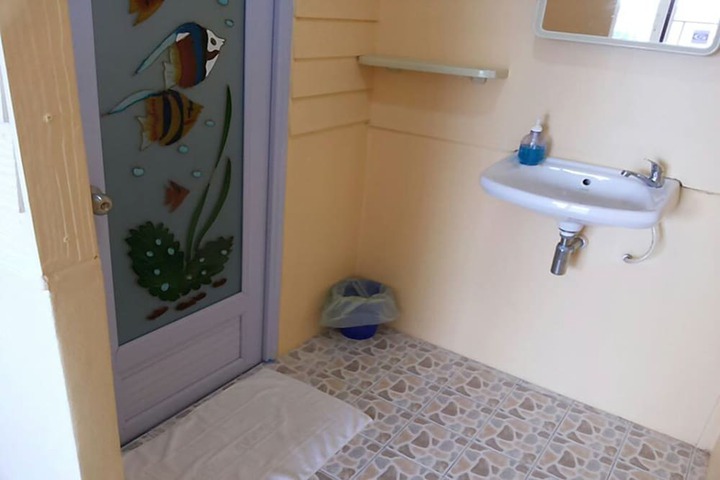Room 8 of 21