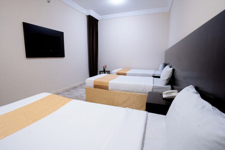 Room 40 of 49