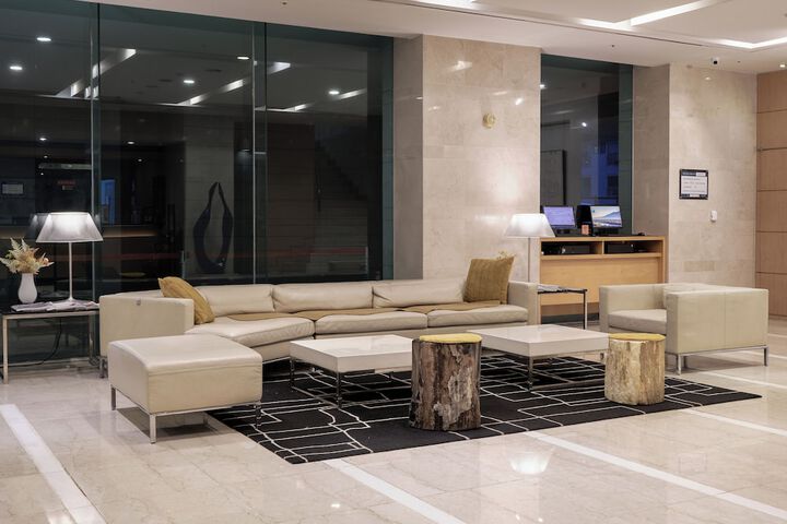 Guest Lobby