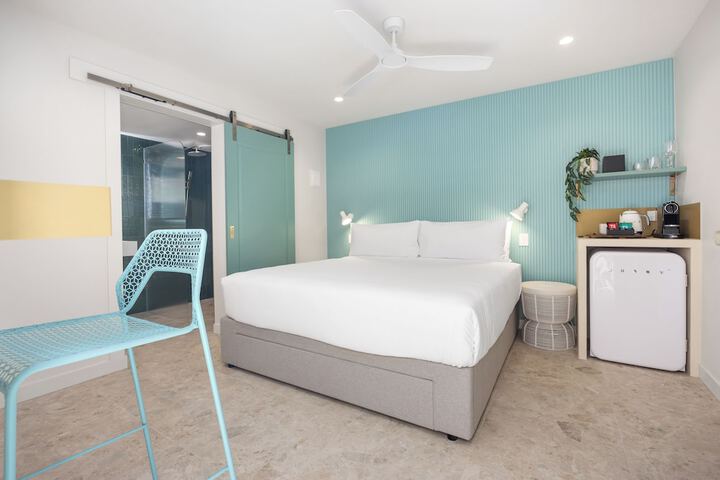 Room 3 of 35