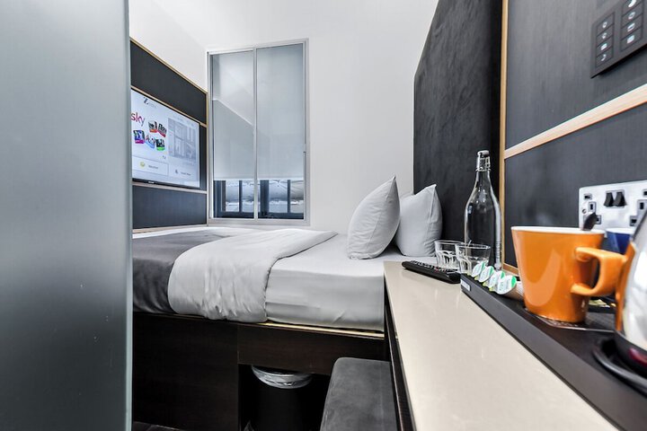 Room 11 of 52