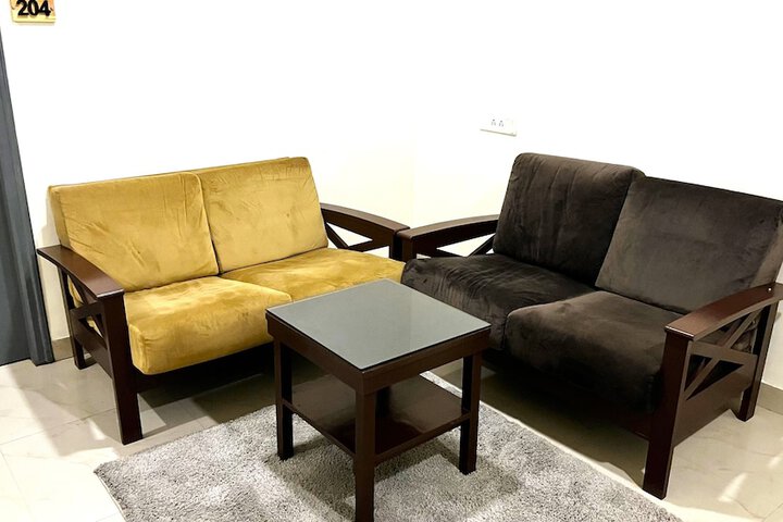 Room 62 of 66