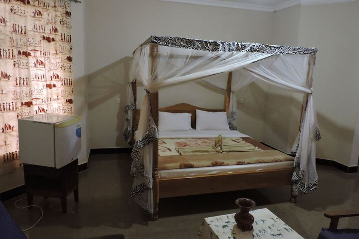 Room 7 of 23