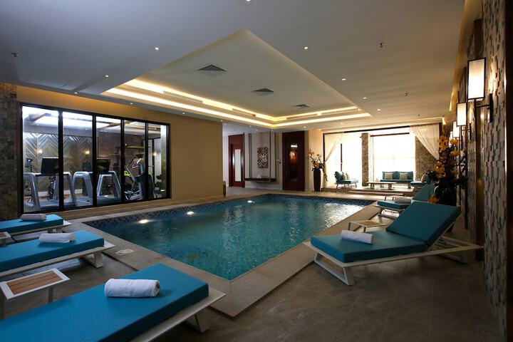 Pool 40 of 66