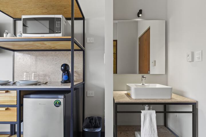 Room 14 of 40
