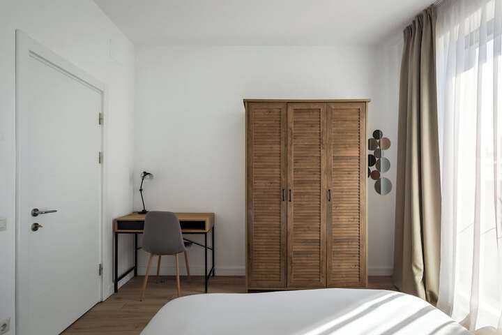 Room 19 of 355