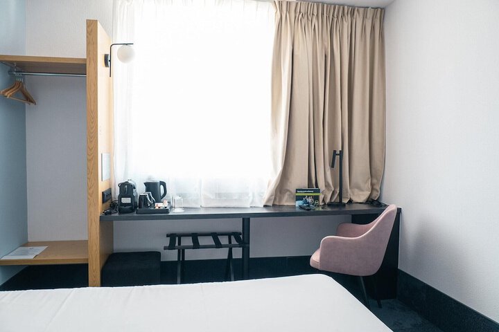 Room 29 of 47