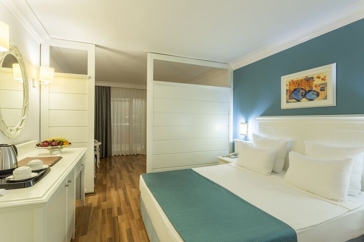 Room 9 of 39