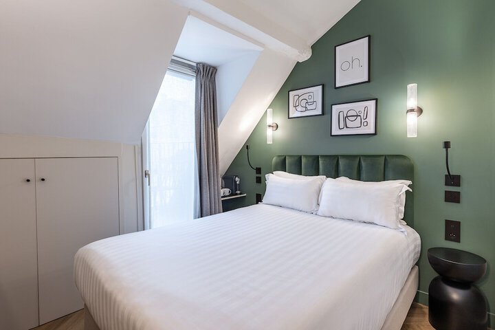 Room 5 of 26