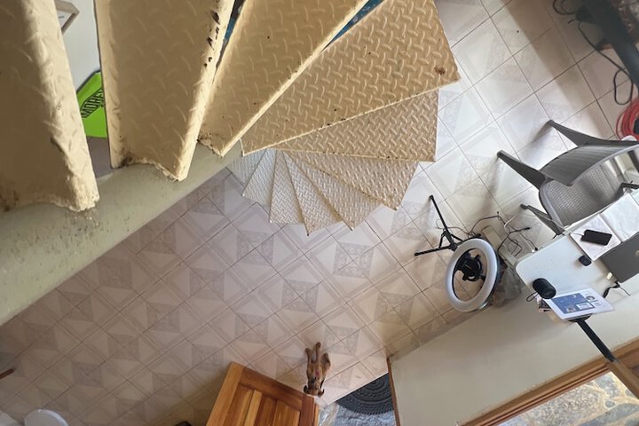 Room 10 of 10